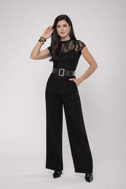 Blusa de Renda Manga Curta Preto Salvatore