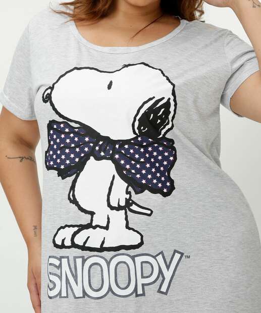 Camisola Plus Size Estampa Frontal Manga Curta Snoopy