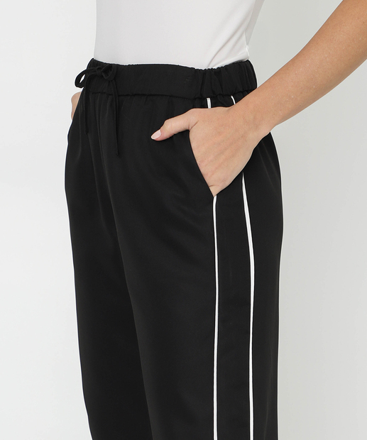 Calça Feminina Wide Leg Friso Marisa Preto