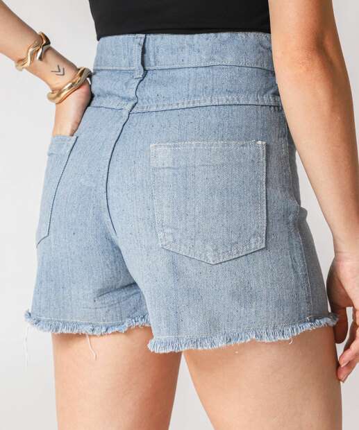 Short Jeans Feminino Cintura Alta Barra Desfiada Azul