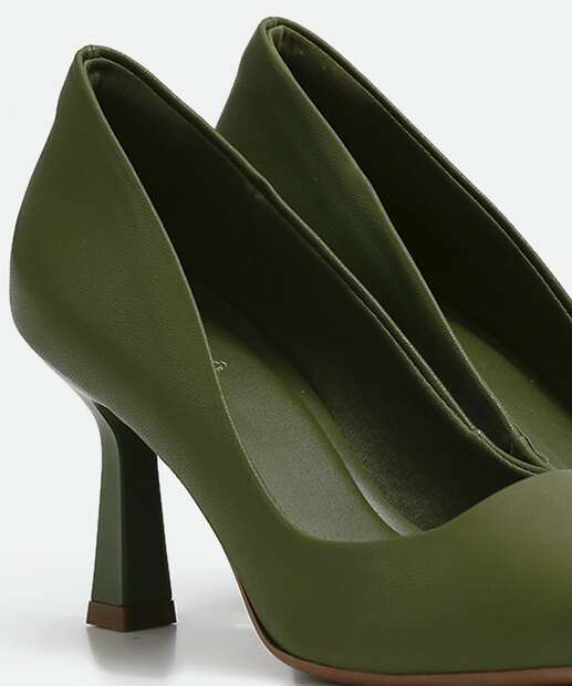 Scarpin Feminino Bico Fino Salto Fino Bebecê 