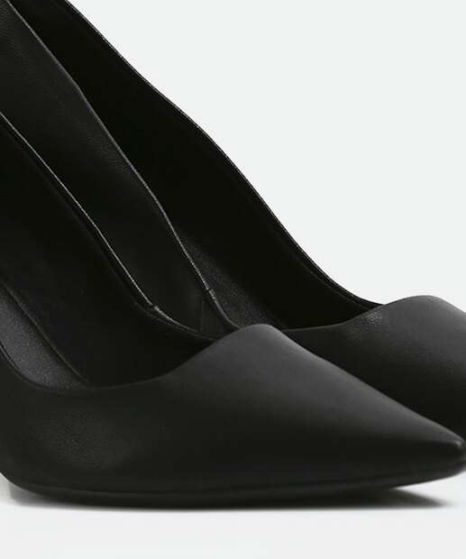 Scarpin Feminino Bico Fino Salto Fino Bebecê 