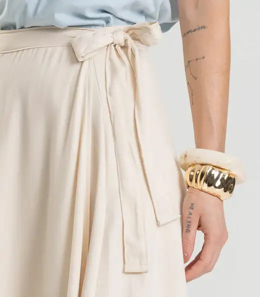 Saia Feminina Midi Envelope Dianna Bege