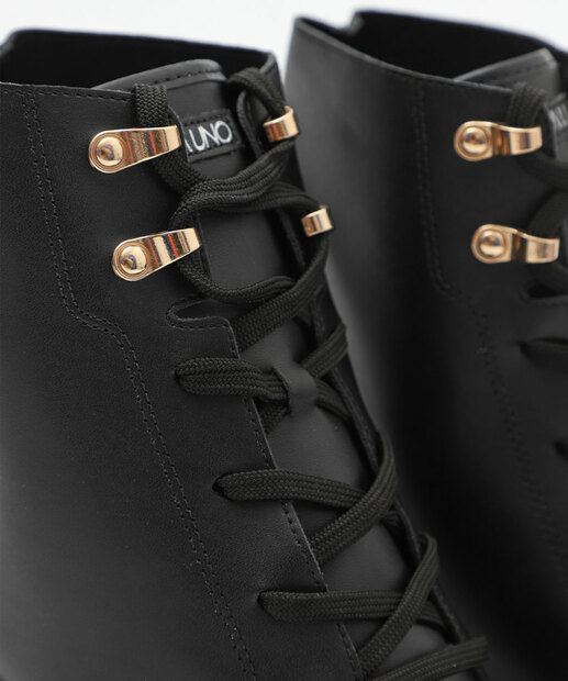 Bota Feminina Coturno Salto Grosso Via Uno 475041 Preto