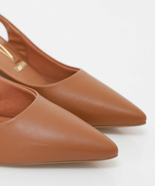 Scarpin Feminino Slingback Salto Fino Vizzano Marrom