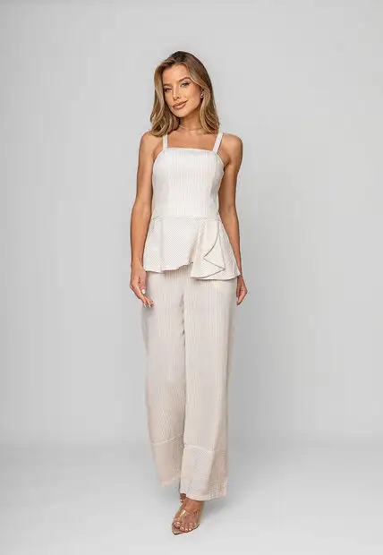 Regata Listrada Com Babado Bege Salvatore