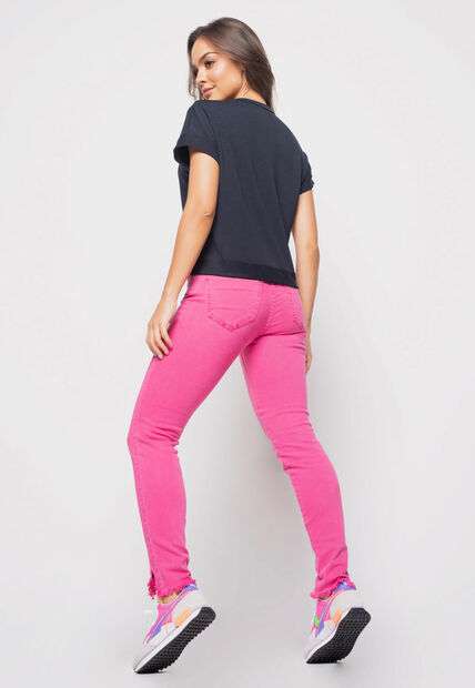 Blusa  Barra Avesso Manga Curta Malha Comfort Preta