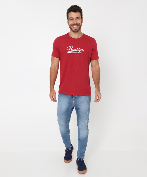 Camiseta Masculina Estampa Frontal Marisa Vermelho