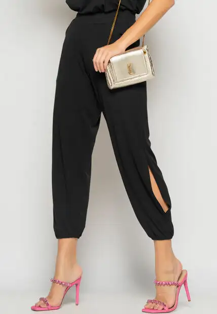 Conjunto Blusa Ampla Gola V e Calça Jogger Fenda Malha Preto Salvatore