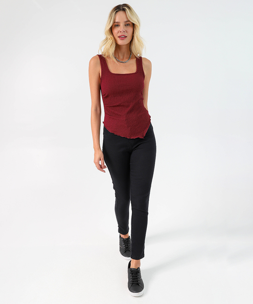 Regata Feminina Texturizada Marisa Vinho