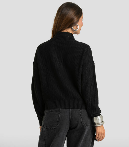 Suéter Feminino Em Tricot Gola Alta Dianna Preto