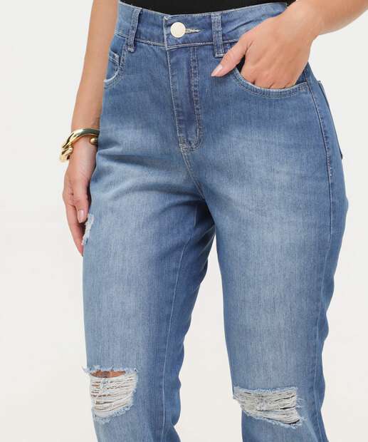 Calça Mom Jeans Destroyed Bolsos Cintura Alta