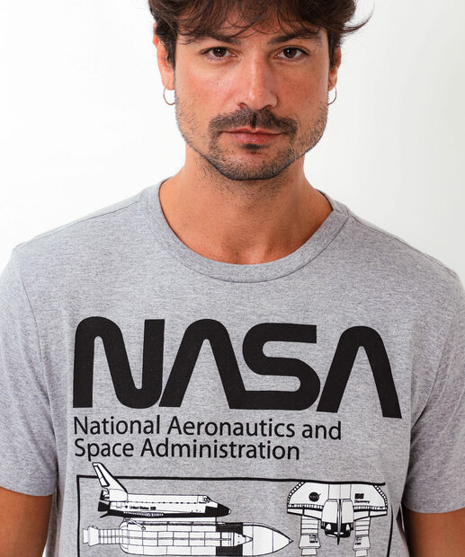 Camiseta Masculina Estampada Manga Curta Nasa Cinza