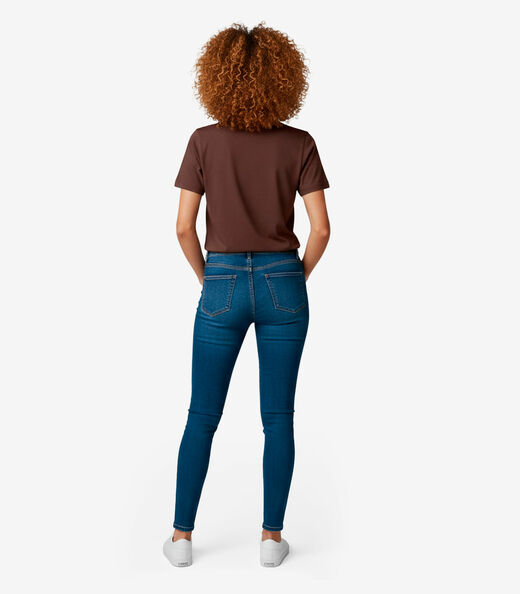 Blusa Feminina Manga Curta Infinita Cor Marrom