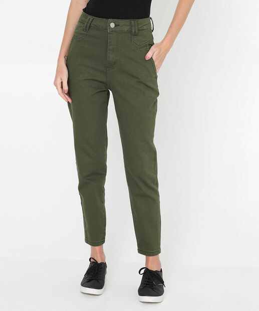 Calça Mom Sarja Bolsos Cintura Alta Sawary Verde