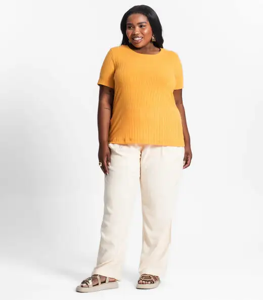 Blusa Malha Delicate Plus Infinita Cor Amarelo