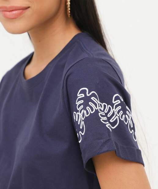 Blusa Feminina Estampa Folhas Manga Curta Marisa