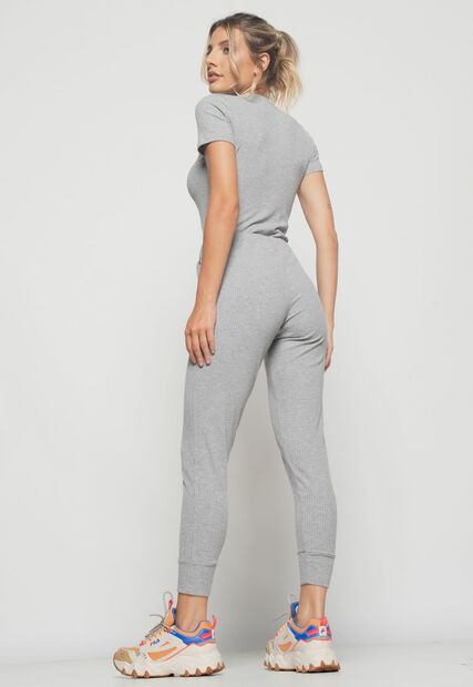 Kit 3 Blusas  Básicas Comfy Malha Canelada Preta, Verde e Mescla