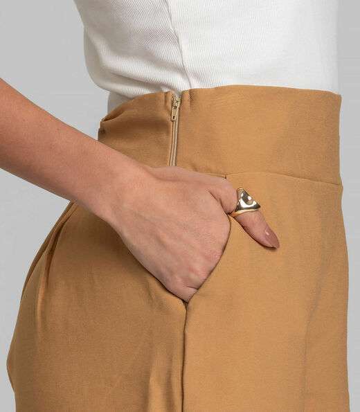 Shorts Feminino Cós Largo Em Alfaiataria Dianna Marrom