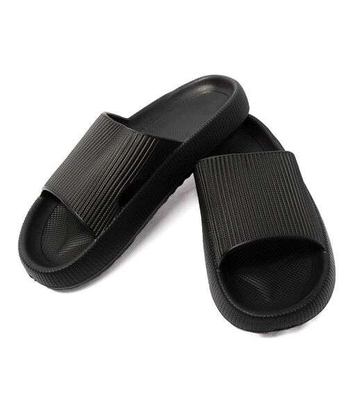 Image_Chinelo Nuvem Yvate Preto