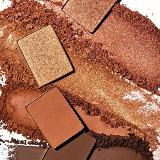 Paleta Multifuncional de Contorno e Iluminador Hécate 4 Cores by Karen Bachini