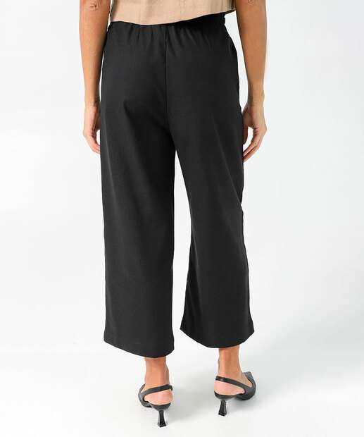 Calça Pantacourt Feminina Clochard Marisa Preto