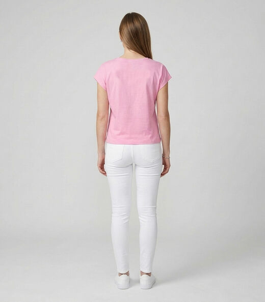 Blusa Feminina Com Estampa Localizada Infinita Cor Rosa