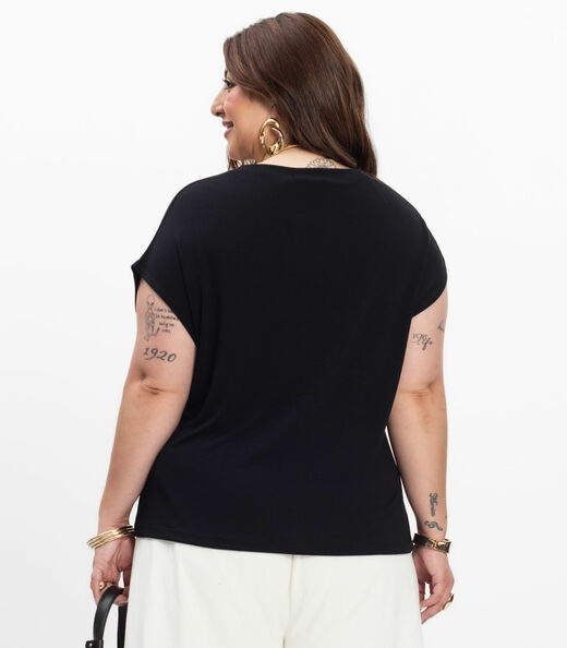 Camiseta Feminina Plus Size Secret Glam Preto