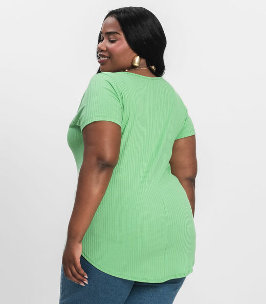 Blusa Feminina Plus Size da Infinita Cor Verde