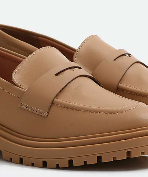Mocassim Loafer Feminino Salto Grosso Tratorado Vizzano