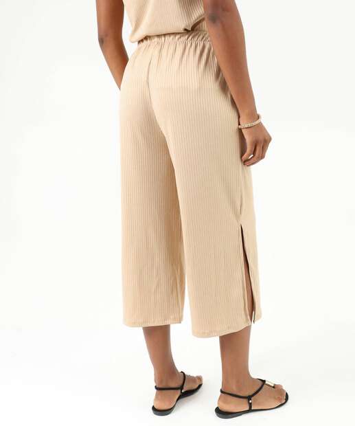 Calça Pantacourt Feminina Canelada Marisa Bege