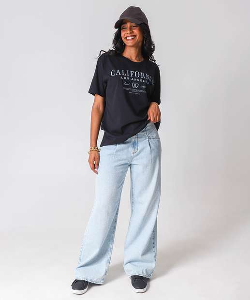 Camiseta Feminina Oversized Estampada Marisa Preto