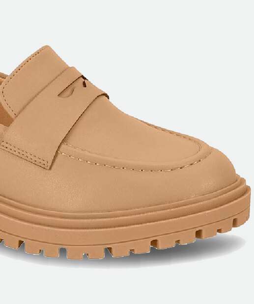 Mocassim Loafer Feminino Salto Grosso Tratorado Vizzano