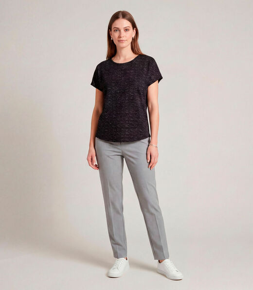 Blusa Feminina Básica Manga Curta Infinita Cor Preto