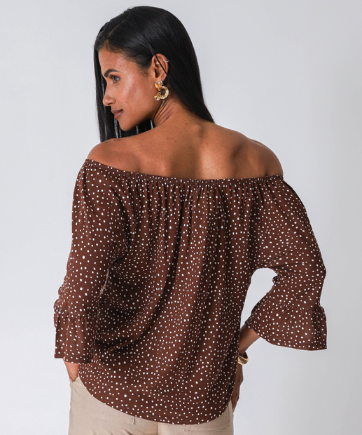 Blusa Feminina Ombro a Ombro Estampada Marisa Marrom 