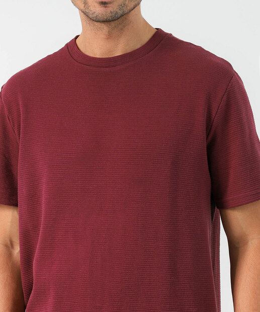 Camiseta Masculina Texturizada Marisa Vinho