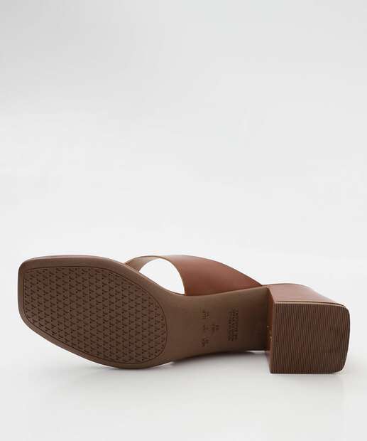 Tamanco Feminino Salto Grosso Via Uno Caramelo