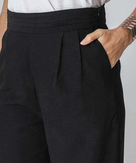 Calça Feminina Reta Alfaiataria Pregas Marisa Preta