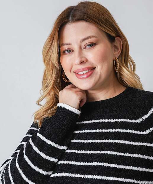 Suéter Plus Size Feminino Chenille Listrado Marisa Preto