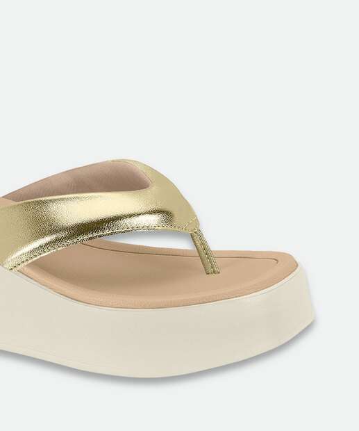 Tamanco Feminino Flatform Metalizado Beira Rio Dourado
