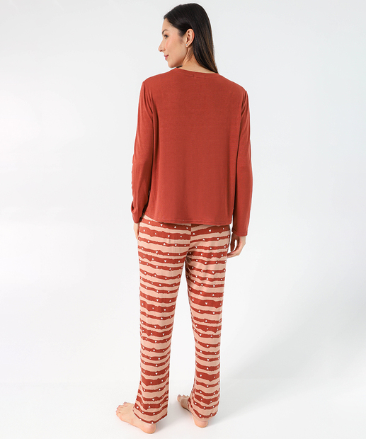 Pijama Feminino Coração Manga Longa Marisa Marrom