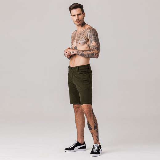 Bermuda Sarja Slim Masculina Street Rock e Soda