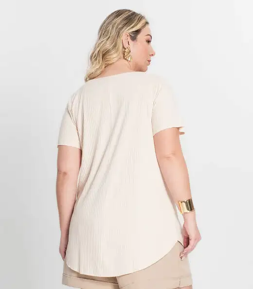 Blusa Feminina Plus Size da Infinita Cor Bege