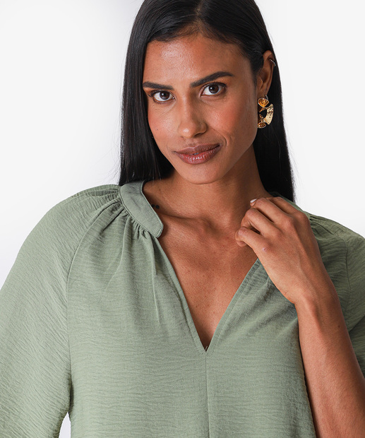 Blusa Feminina Manga 7/8 Textura Marisa Verde