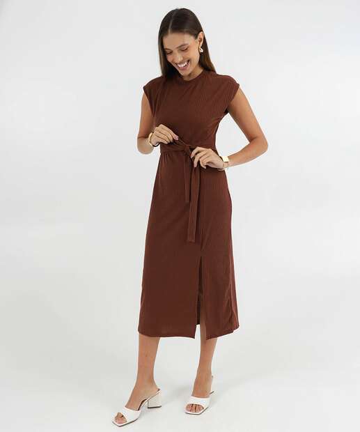 Vestido Feminino Canelado Midi Fenda Marisa Marrom