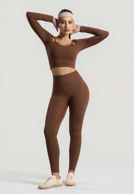 Image_Cropped Manga Longa Decote Quadrado Marrom Wemood