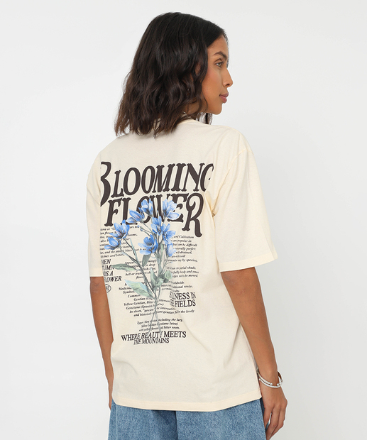 Camiseta Feminina Oversized Estampada Marisa Off White