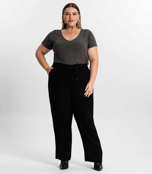 Blusa Feminina Plus Size da Infinita Cor Cinza