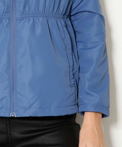 Jaqueta Feminina Capuz Bolsos Marisa