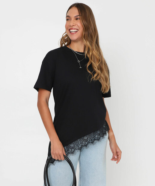 Image_Camiseta Feminina Renda Assimétrica Marisa Preta